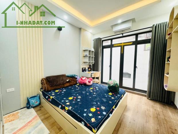 ++ Ngã tư Hồng Tiến - Nguyễn Văn Cừ, căn góc 60m2*5T*6m - Đầy đủ nội thất cao cấp - 4