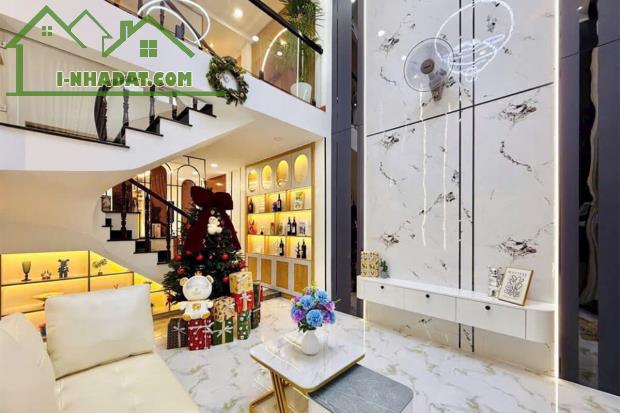 Bán nhà Nguyễn Văn Khối Phường 9, Xe hơi, 4 Tầng 38.5 m² 4 phòng ngủ - Giá 5.85 tỷ TL - 2