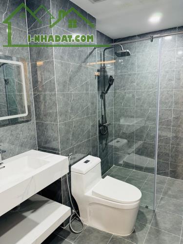 Bán nhà 5 tầng, 54m², 6PN, 5WC, phố Trạm, Long Biên, 9.5 tỷ, sổ đỏ - 1