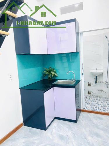 Nhà hẻm thẳng 2lầu/2PN/2WC Nguyễn Duy P9Q8 - 2