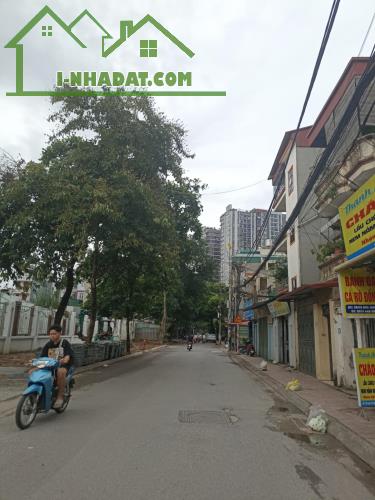 Bán Nhà 1 Tầng, Diện Tích 80M2, 4.5m MT, Mặt Ngõ 99 Đức Giang, Kinh Doanh Tốt, Vỉa hè. - 1