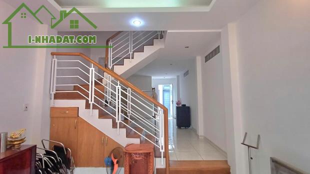GIẢM 400TR - NHÀ ĐẸP Ở NGAY - PHAN VĂN TRỊ P12 BÌNH THẠNH - 40M2 - 2 TẦNG - NHỈNH 6 TỶ. - 5