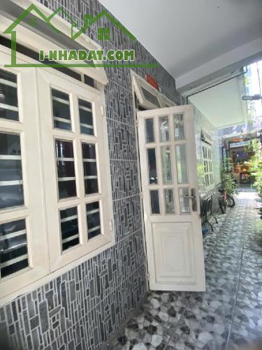 Nhà bán Quận 7. Đường Nguyễn Thị Thập. 5,5x26m. 2 tầng. Chỉ 11 tỷ 5. Thích hợp xây CHDV - 1