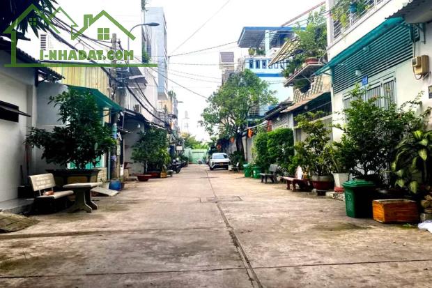Bán nhà hẻm xe tải, Lê Văn Quới, Bình Tân, 4m x 12m, 49m², 5 tầng - Giá 5.75 tỷ TL - 3