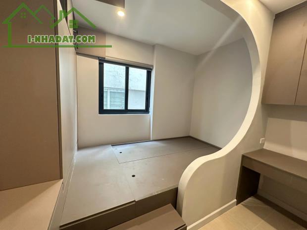 Tòa Apartment Mặt Phố Chính Kinh, 162m2 9T MT 6m, 30 Căn hộ Khép Kín, Dòng tiền 250tr/th,