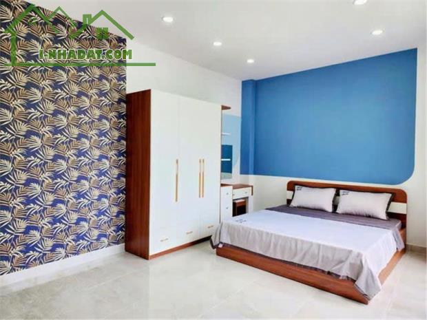 Bán Nhà 2 tầng 1 Sẹc Đường Dương Quảng Hàm Nhỉnh 3 Tỷ - 4
