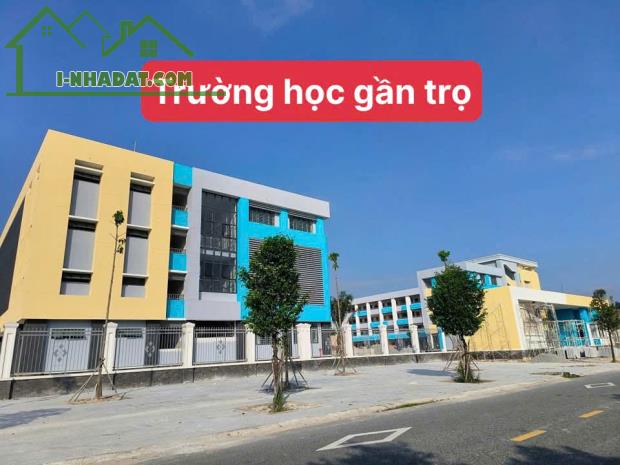 BÁN CĂN NHÀ VÀ DÃY TRỌ (4 PHÒNG) 5X30M GIÁ 1TY550TR NGAY KCN BECAMEX TTHC BÀU BÀNG BD