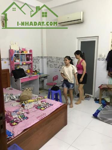 NHÀ ĐẸP 4 TẦNG HƯƠNG LỘ 3 GẦN KÊNH 19/5 - 61M2(4.1x15) - HẺM XE HƠI THÔNG. CHỈ NHỈNH 6 TỶ - 4