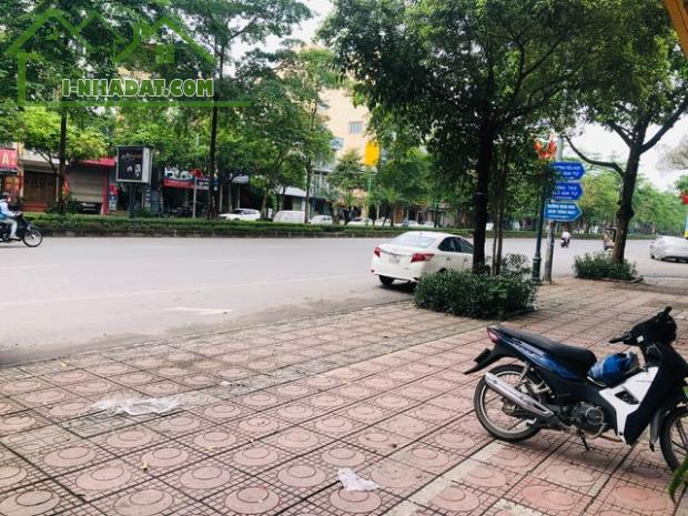 SIÊU ĐẸP MẶT PHỐ NGÔ GIA TỰ LONG BIÊN 168M 3 TẦNG MT7.8M GIÁ 47 TỶ VỈA HÈ 7M KINH DOANH C - 4