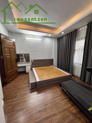 NHÀ ĐẸP, ÂU CƠ, TÂY HỒ- THUNG LŨNG HOA- CV NƯỚC: 31M X5T, MT 4,5M, GIÁ 6,5 TỶ. - 2