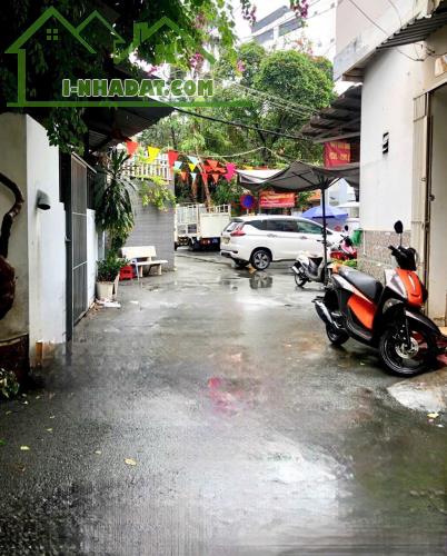 Bán nhà Bình Thạnh, Phan Văn Trị, đẹp xinh lung linh, hẻm thông tứ phía, 3.xx tỷ - 2