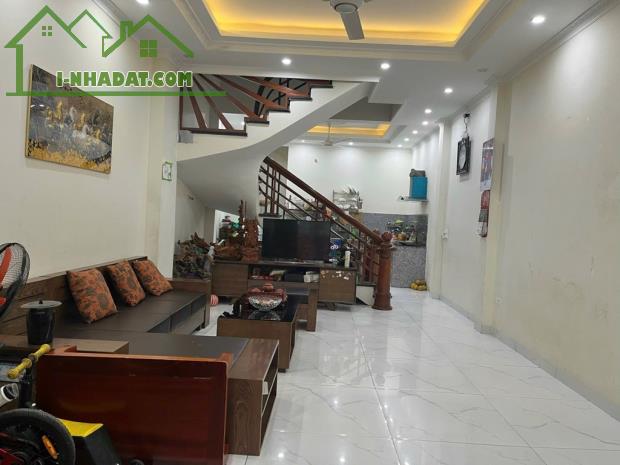 NHÀ ĐẸP MỸ ĐÌNH 50m²- NGÕ THÔNG- 4 CHỖ ĐỖ CỬA- GIÁ 7.x Lh 0876196866