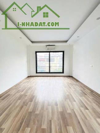 Chủ vào nam bán Gấp nhà tk11 Thụy Khuê 33m2 5,75 tỷ