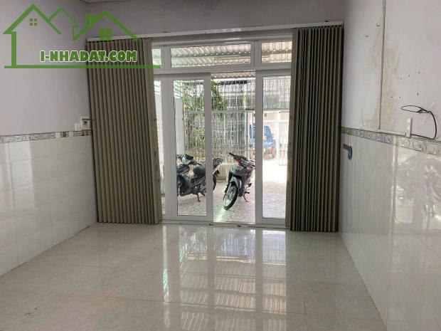 cần bán căn nhà 161m2 ở Tân Thông Hội - Củ Chi giá 700 triệu.SHR - 1