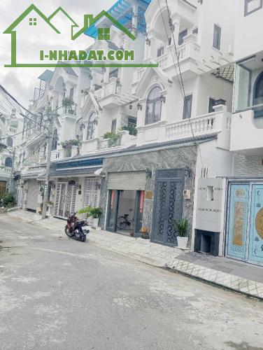 Nhà đẹp 4 tầng 80m2 đường 8m xe hơi thông khu PETECHIM 2637 Huỳnh Tấn Phát Nhà Bè 7.3 tỷ