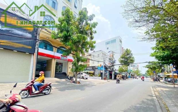 Bán Nhà Mặt Tiền Đường Lâm Văn Bền- Quận 7. DT: 5 x24( 4 tầng Nội Thất Cao Cấp) Giá:27,5 ỷ