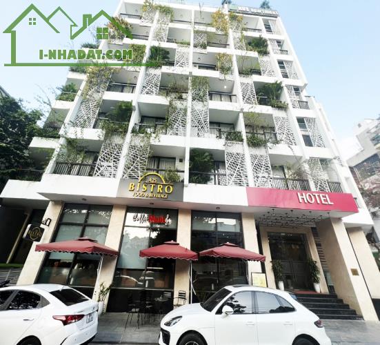 Bán Nhà Mặt Phố Quán Thánh, Ba Đình DT 300m2 x 9T MT:10m. Giá Siêu Hời.