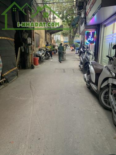 🏠 HIẾM-Giảng võ, bán đất tặng nhà 2 tầng cũ DT 50m-2t- giá chỉ có 9x tỷ - 2