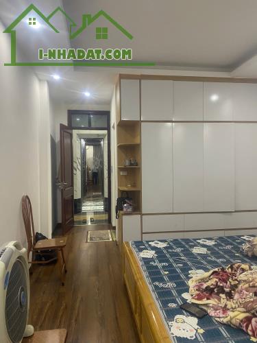 CHÍNH CHỦ NHỜ BÁN THẠCH BÀN LONG BIÊN,GẦN HỒ,OTO 4 CHỖ ĐỖ CỬA,42M X 5 TẦNG THANG MÁY. - 1