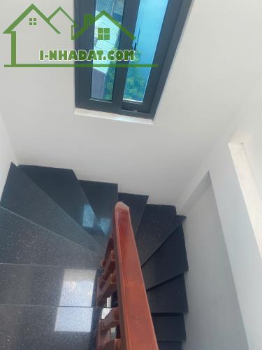 CHÍNH CHỦ NHỜ BÁN THẠCH BÀN LONG BIÊN,GẦN HỒ,OTO 4 CHỖ ĐỖ CỬA,42M X 5 TẦNG THANG MÁY. - 2