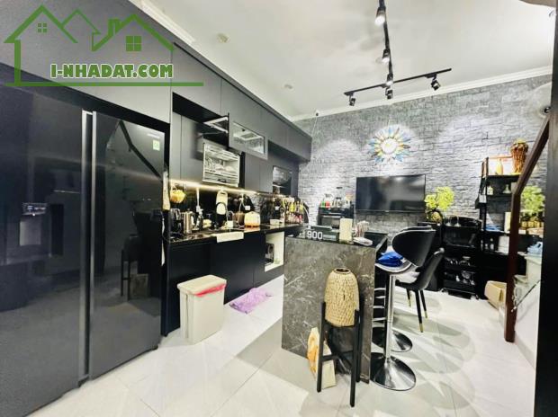 PHỐ VIP PHẠM NGỌC THẠCH 45M2, 6 TẦNG, LÔ GÓC, CÓ THANG MÁY, NGÕ THÔNG, KD, NHỈNH 12 TỶ