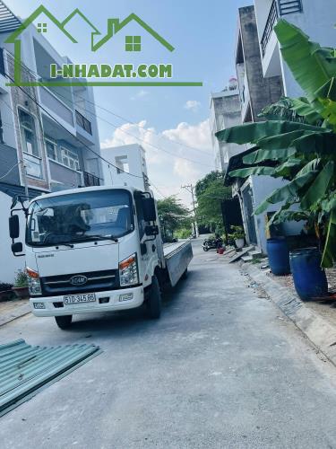 Bán đất thổ cư 52m2, Q.9, Bưng Ông Thoàn, 3.15 tỷ, sổ hồng riêng