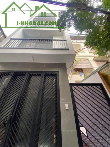 Bán nhà riêng phố Ngọc Thụy- Long Biên ,36m2, 5 Tầng, mt 3.6m, 6 Tỷ.