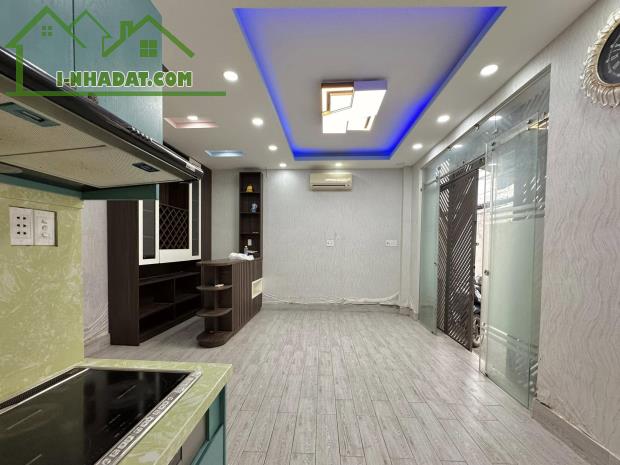 Bán Căn Nhà 3 Tầng, 35m2, MT 7,9m Tại Thanh Am, Long Biên – Lựa Chọn Hoàn Hảo Cho Cuộc