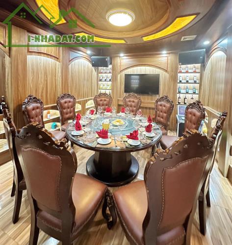 ? BÁN GẤP BIỆT THỰ TRẦN KIM XUYẾN, CẦU GIẤY HIẾM ĐẮC ĐỊA LÔ GÓC VIEW VƯỜN HOA 200m2 MT 26m - 3