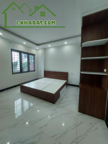 Bán nhà Biên Giang, ô tô lùi cửa. 5 tầng (30m2) giá chỉ 3.3 tỷ. 1km ra Ql6. Lh 0966929600 - 2