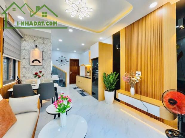 Bán nhà Gò Vấp, hẻm xe hơi Phạm Văn Đồng- Lê Quang Định, 40M²x  2 tầng, 3Pn, hơn 5 tỷ - 2
