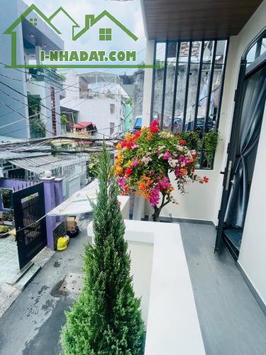 Bán nhà Gò Vấp, hẻm xe hơi Phạm Văn Đồng- Lê Quang Định, 40M²x  2 tầng, 3Pn, hơn 5 tỷ