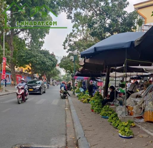 BÁN TÔ HIỆU HÀ ĐÔNG VỊ TRÍ HIẾM , NHÀ 5 TẦNG THANG MÁY ,Ô TÔ ĐỖ CỬA .NHÀ CHƯA BÓC TEM. - 3