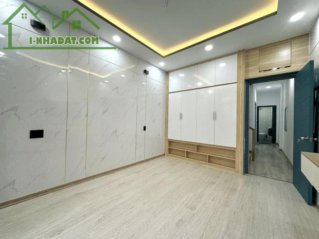 *Chỉ với 4T có ngay nhà đẹp Huỳnh Tấn Phát, Phú Thuận, Quận 7, gần 90M2 - 4