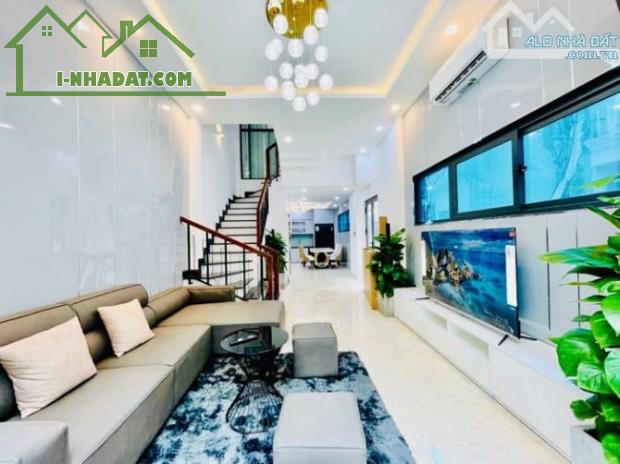 Đi định cư Mỹ bán gấp nhà, diện tích 93,8m2 chỉ 7,9 tỷ. Nhà 2 tầng đường Lê Lợi , Gò Vấp - 1