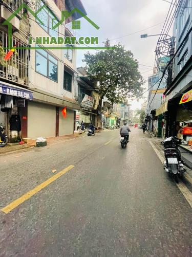 MẶT PHỐ KINH DOANH VÍP - MẶT TIỀN RỘNG-PHỐ BẠCH ĐẰNG   40/52 m-2 tầng -14,5 tỷ   + Vị trí