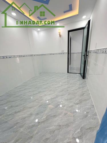 Nhà 32.2m2 cách mặt tiền Nguyễn Duy 20m P12Q8