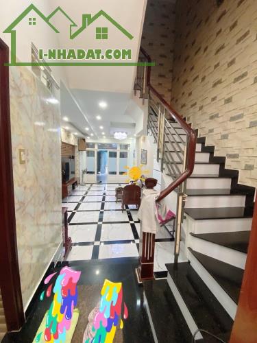 Bán nhà Gò Vấp, hẻm xe hơi ngủ trong nhà Phan Văn Trị 92M², 6Pn, 7.78tỷ TL - 2