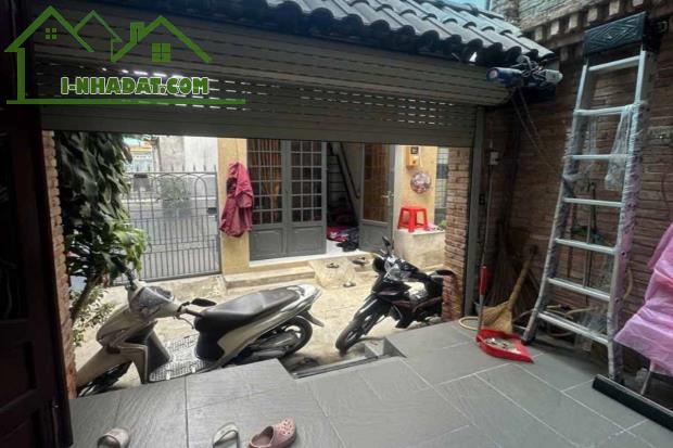Bán nhà đường Lý Tuệ, Tân Phú, 4m x 15m, 60 m², nhà đẹp, gần Aeon Mall - Giá 5.5 tỷ TL - 2