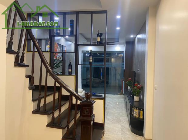 Bán Nhà Phân Lô Phố Đội Nhân, Ba Đình 43m2, 5 Tầng Full Nội Thất, Gara Ô Tô, KD Hơn 10 tỷ - 2