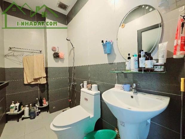 Nhà 1 trệt 3 lầu, hẻm xe hơi, Phường Tăng Nhơn Phú A, giá hơn 5 tỷ/52m2 - 2