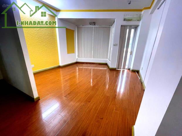 NHÀ BÁN SƯ VẠN HẠNH QUẬN 10 - 56m2 - 4 TẦNG - GIÁ CHỈ 16.8 TỶ - 2