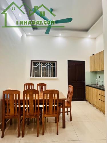 NHÀ ĐẸP Mỹ Đình, Ngõ Rộng, 10m ra đường oto, 200m ra bãi xe, 43m2, Chỉ 7.2 Tỷ