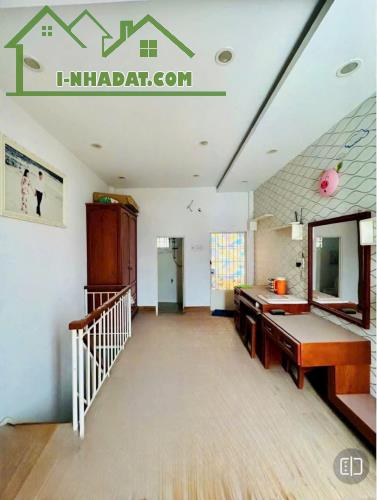 Bán nhà 1 trệt 1 lửng 2.75 tỷ/62 m2, đường ô tô - 1