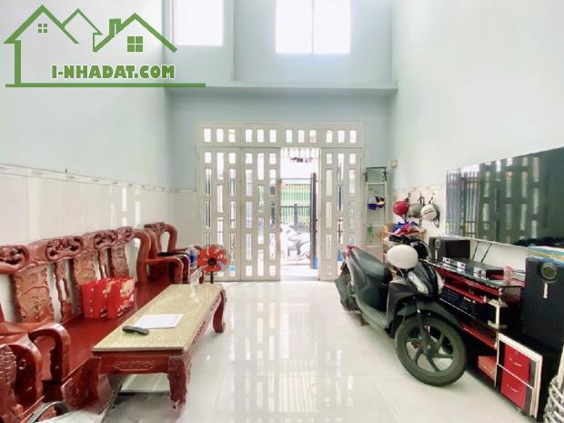 Bán nhà Hương Lộ 2, Bình Tân 4x13.5m (54m2), 4 tầng, hẻm 6m, giá chỉ 5tỷ5. Lh 0901013009