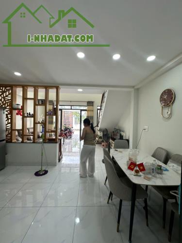 Bán Nhà Sổ Riêng Thổ Cư, KP7.P.Tân Phong, 2PN, SX.Hơi, hướng Tây Nam gần BigC - 4