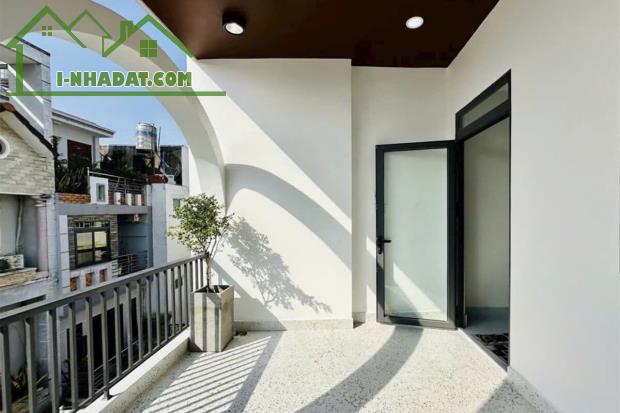 Bán nhà Đường 51 - Phạm Văn Chiêu, 4m x 14.5m vuông vức 3 Tầng 4 phòng - Giá 6.7 tỷ TL - 4