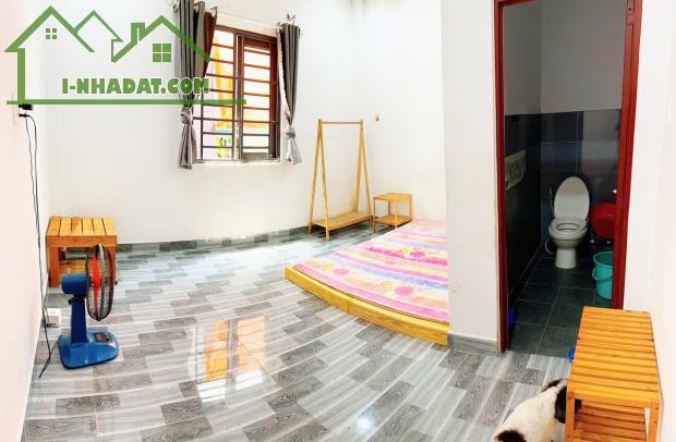 Bán CHDV Mặt Tiền D13 Tây Thạnh 100m2, 4Tầng 12Phòng thu nhập 30Tr/tháng chỉ 13,7 tỷ TL - 3