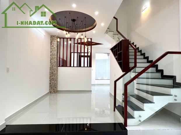 🏡 Thủ Đức 108m2, 2 Tầng  Ngay Chợ Long Trường  Nhà bán Chỉ 5 Tỷ - 5