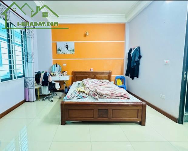 NHÀ ĐẸP YÊN HOÀ 35M2 x 5 TẦNG - 8 TỶ - NGÕ THÔNG -  Ô TÔ - KINH DOANH ĐỈNH